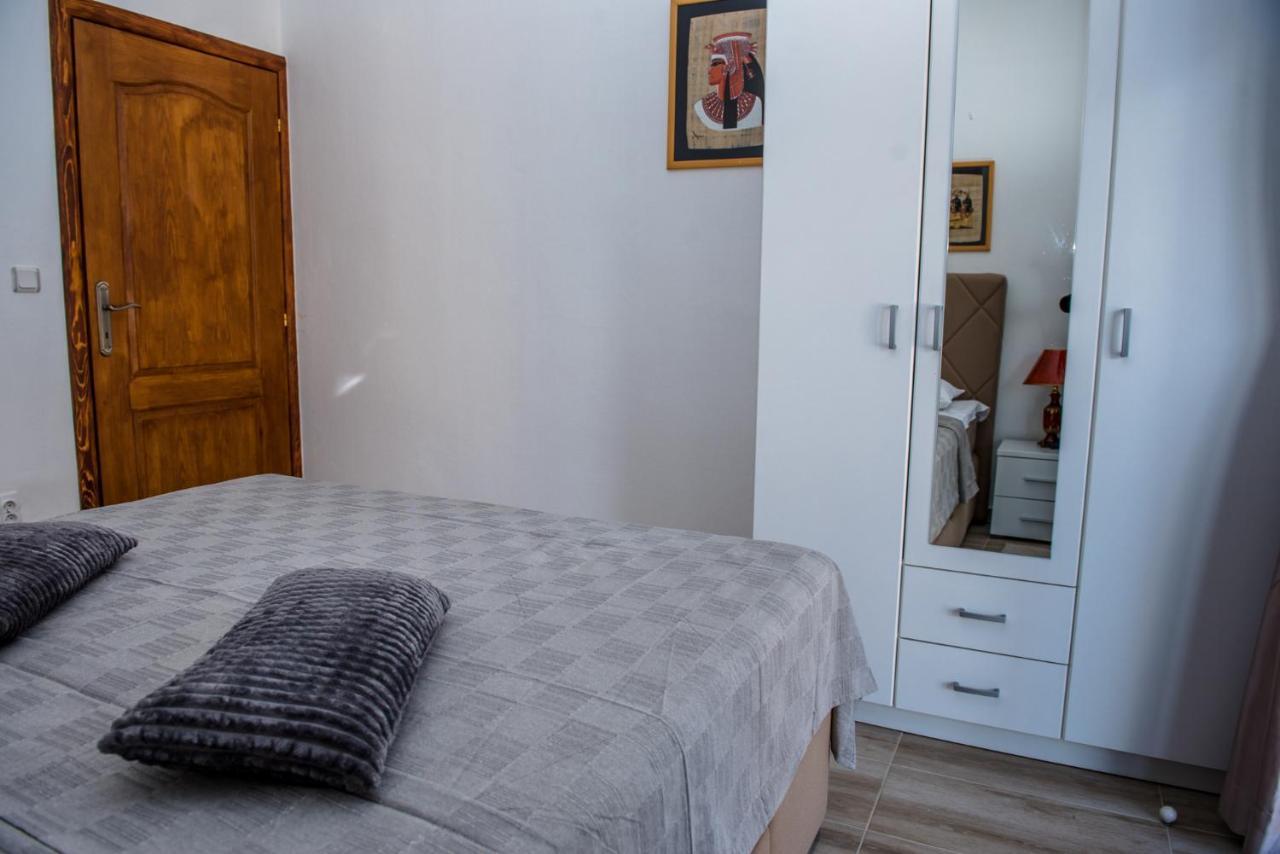 Apartments Klakor Ps Tivat Ngoại thất bức ảnh