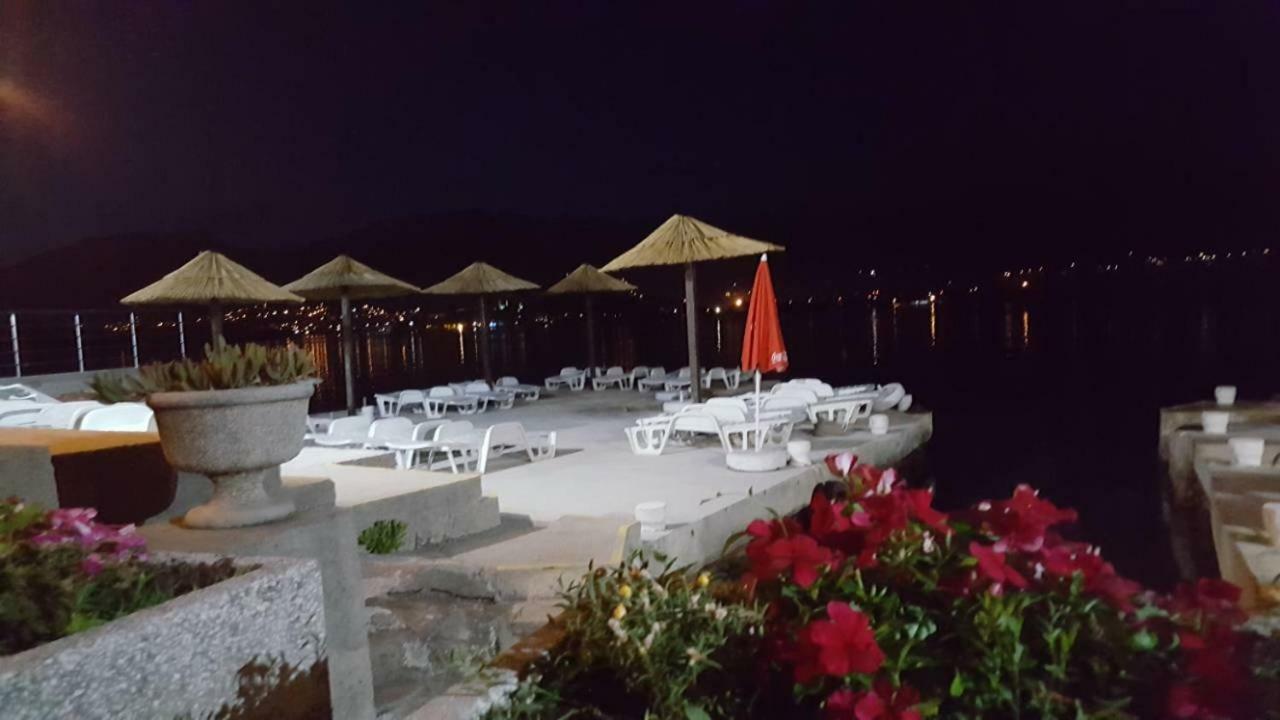 Apartments Klakor Ps Tivat Ngoại thất bức ảnh